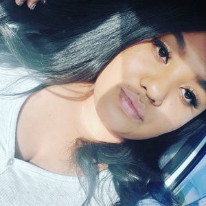 Meet your Posher, Jeannette